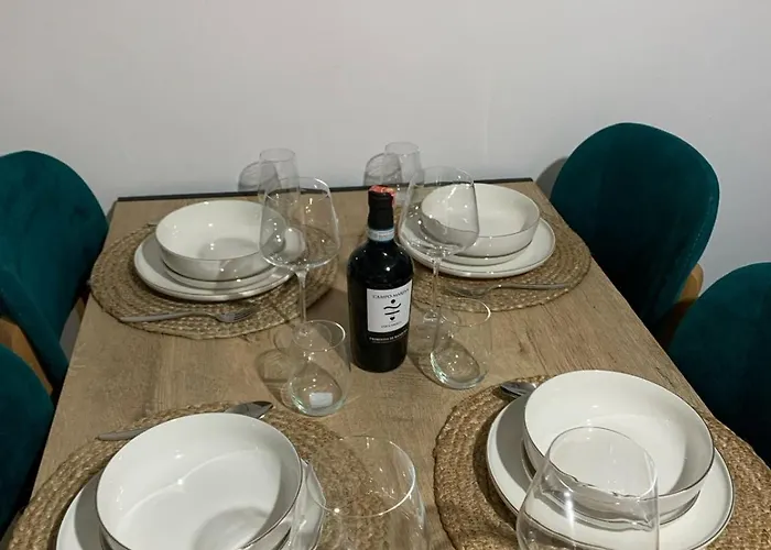 Seabreeze Shkembi I Kavajes,golem,ngjitur Me Grand Blue Fafa *